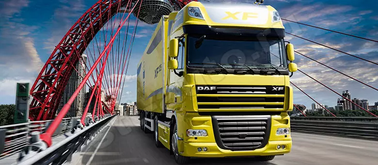 Седельный тягач DAF XF 105 с полуприцепом