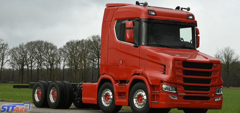 Vlastuin Truckopbouw выпустила "носатую" версию капота